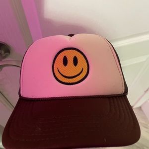 Brown and tan comfyorbale hat.